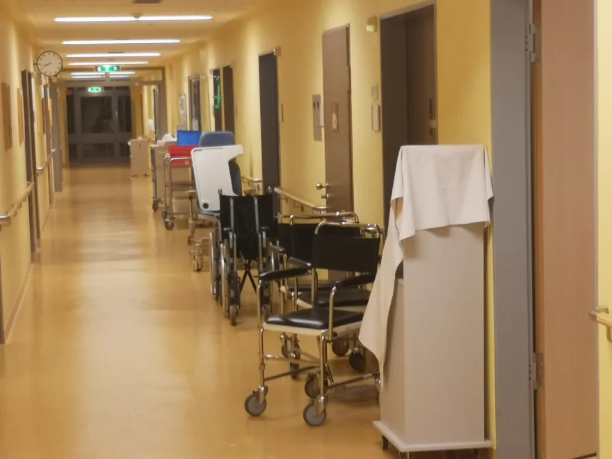 Der gemeinnützige Verein – und sein Zweckbetrieb bei der Organisation des Zivildienstes Der gemeinnützige Verein – und sein Zweckbetrieb bei der Organisation des Zivildienstes